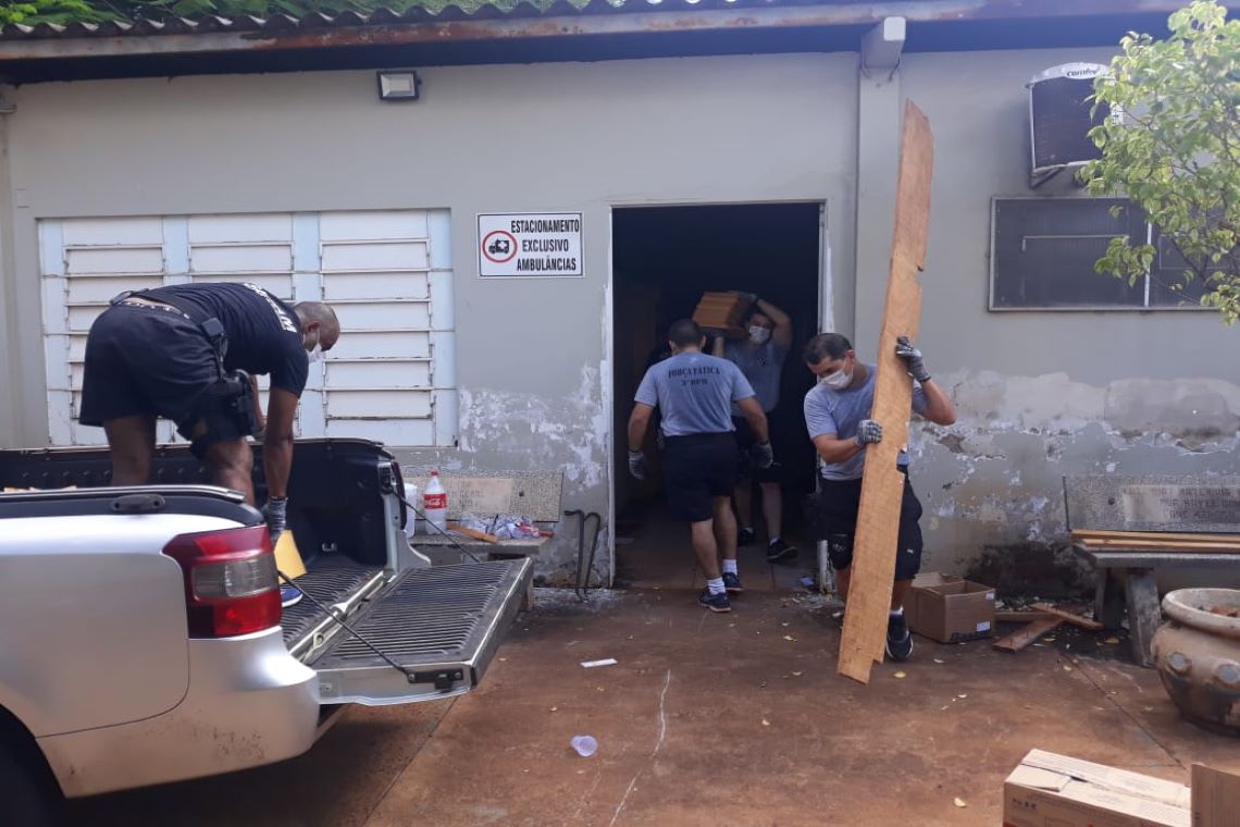 he ajuda1